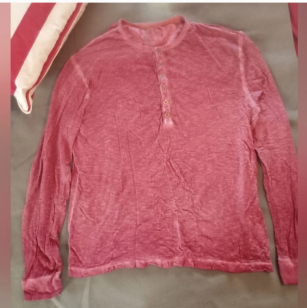 SOLD Calvin Klein Henley 💯 cotton XL shirt - Picture 8 of 9